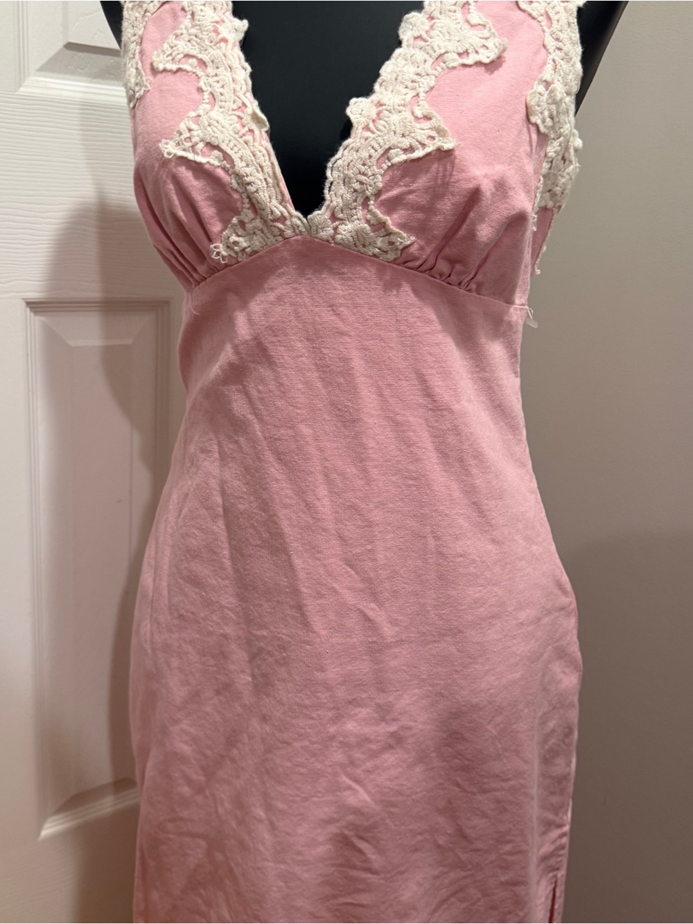 Le Lis Pink Chemise with Cream Lace Trim Size M Feminine Cottagecore Dress